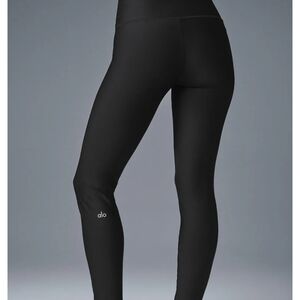 ALO Yoga Women's Black Leggings